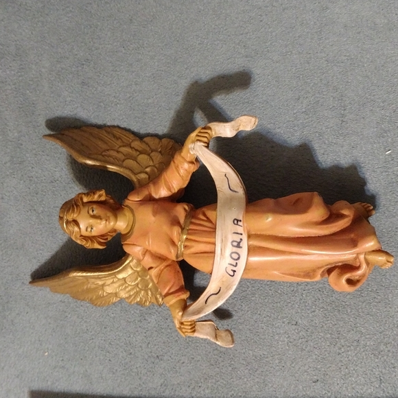 Fontanini Gloria Angel exclusively from Roman #52517  Nativity 5" collection - Picture 5 of 10